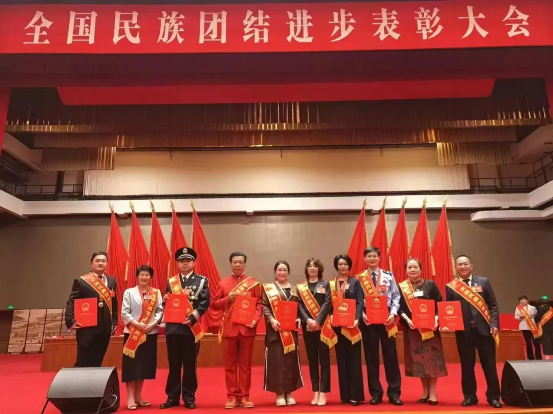 b1dc942e8f4f9b854ef5dcd8ea45ed9a